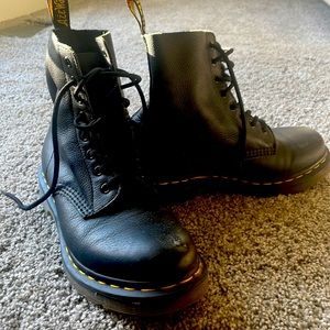 Dr. Martens Blk Boots. -The original